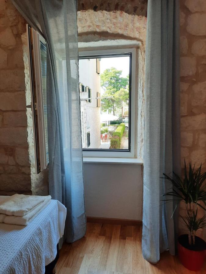 Carol 3* Trogir