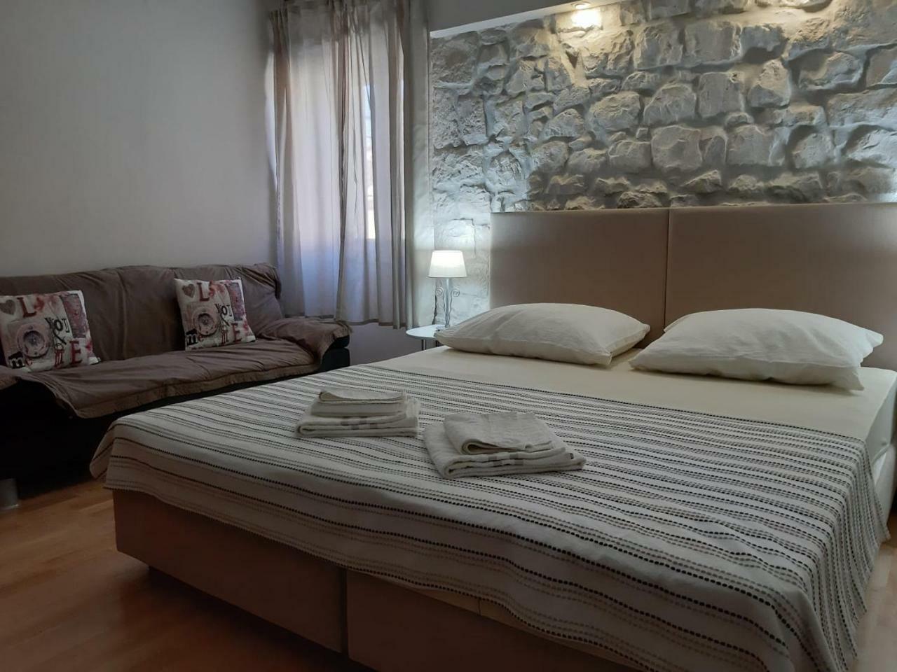 Carol 3* Trogir